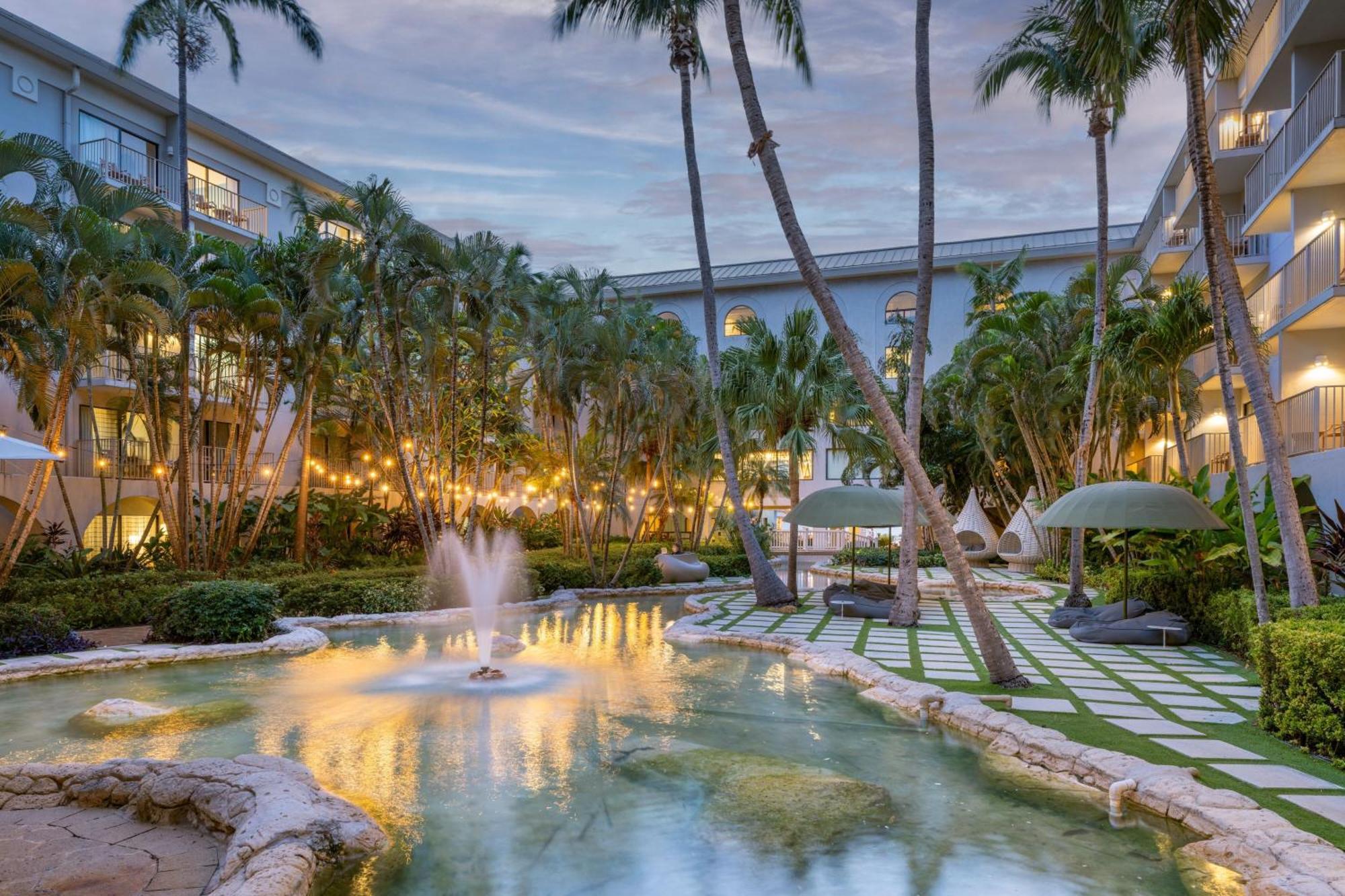 Grand Cayman Marriott Resort George Town Exterior photo